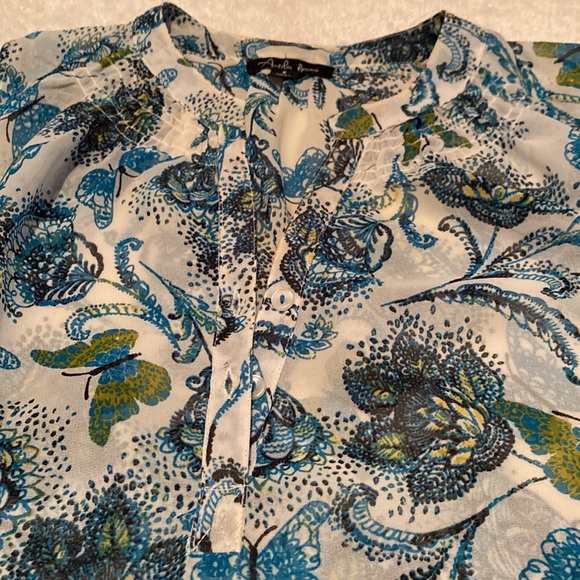 Womens shear shoulder sleeveless blouse - Picture 2 of 6